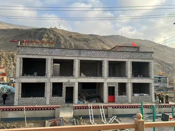 大牛时代 从“忧居”到“优居”的改变——探访洛扎县农村老旧房屋改造提升行动